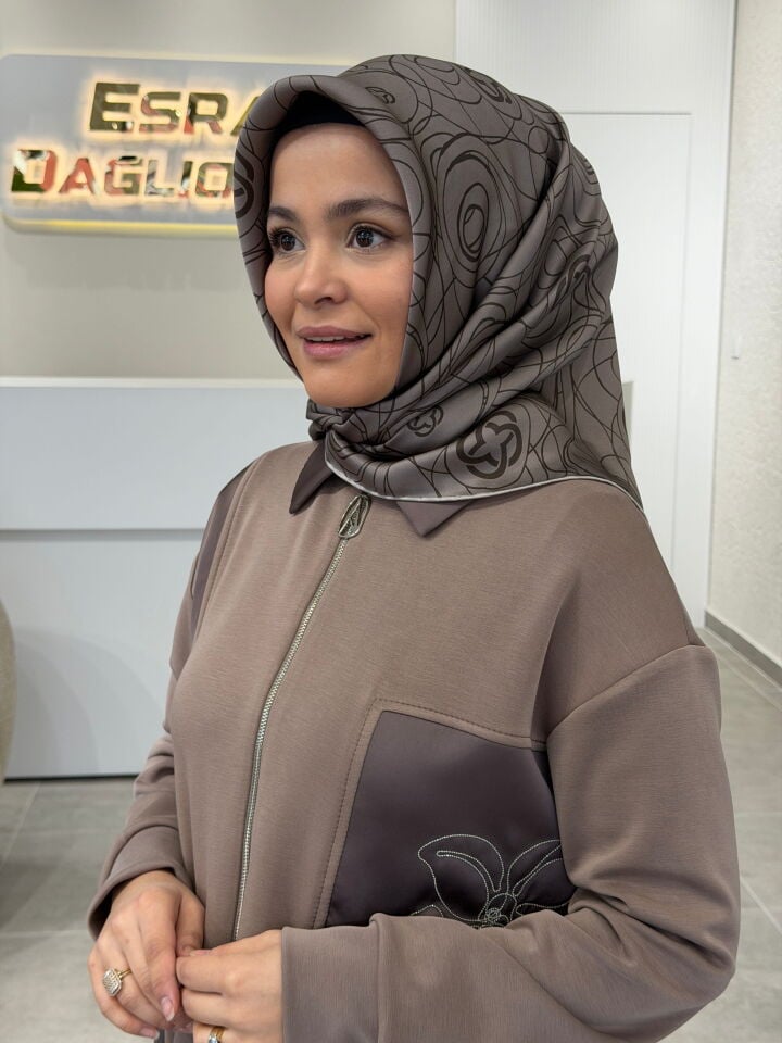 AKER SURA İPEK EŞARP