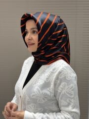 LA BOUTİQUE SURA İPEK EŞARP