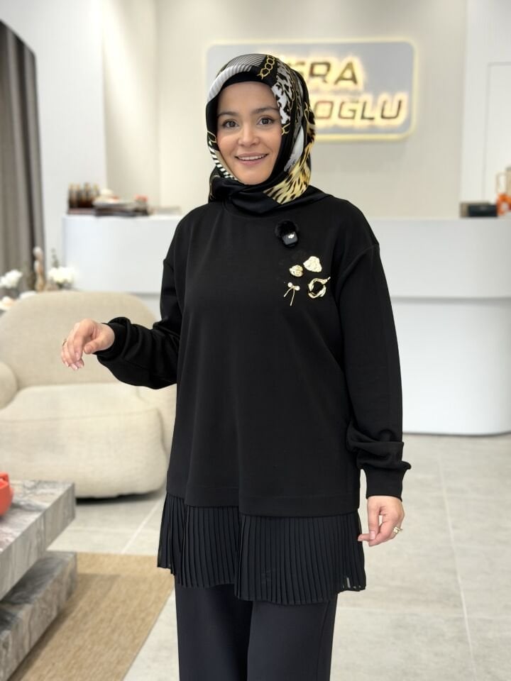 TIĞ TRİKO PLİSE DETAYLI AKSESUARLI TUNİK SİYAH