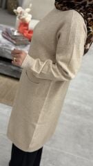 TIĞ TRİKO SIFIR YAKA CEPLİ TRİKO TUNİK BEJ