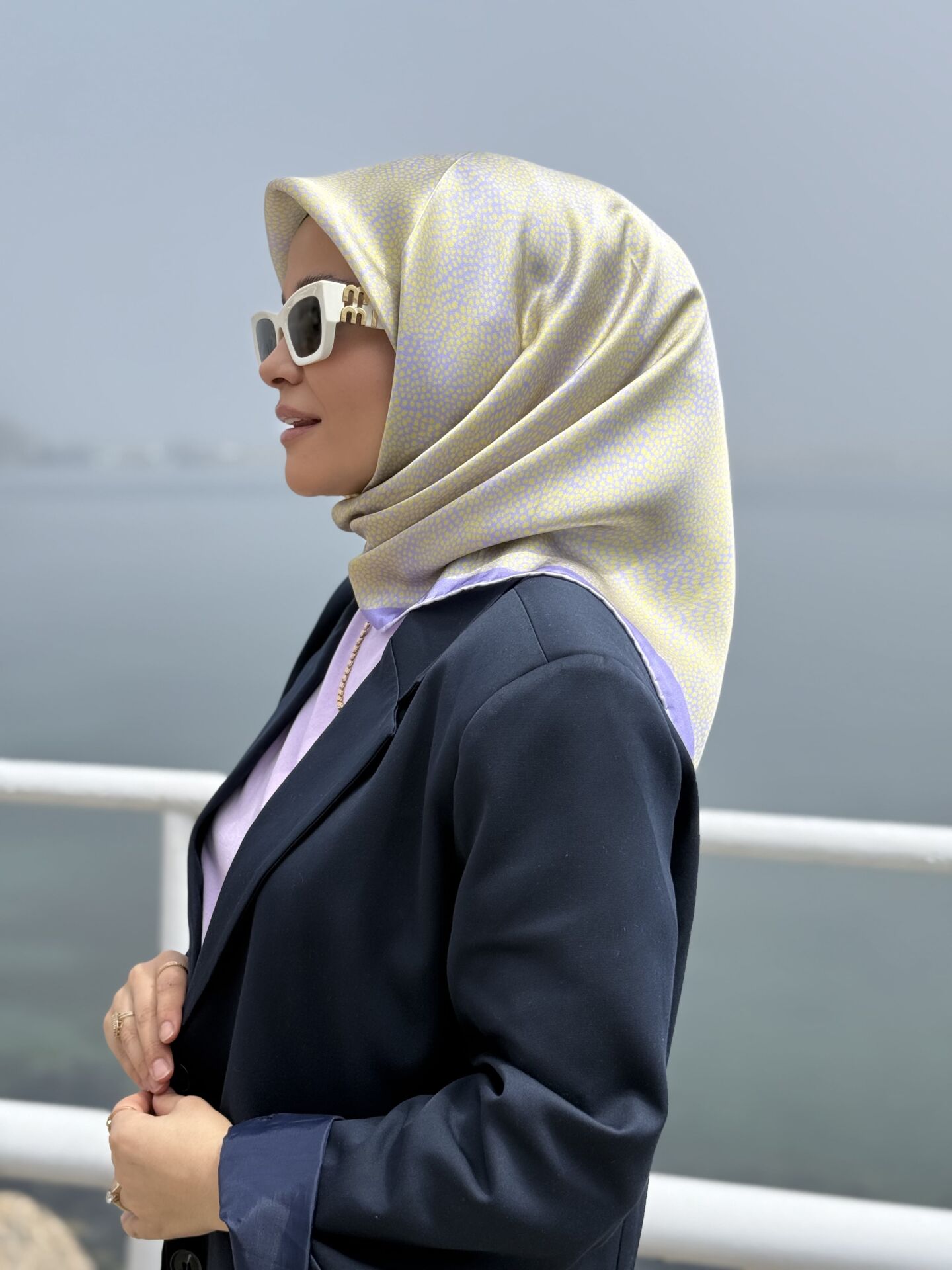 AKER SURA İPEK EŞARP
