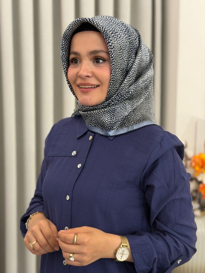 AKER SURA İPEK EŞARP