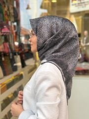 AKER SURA İPEK EŞARP