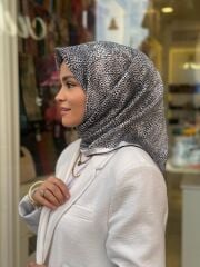 AKER SURA İPEK EŞARP
