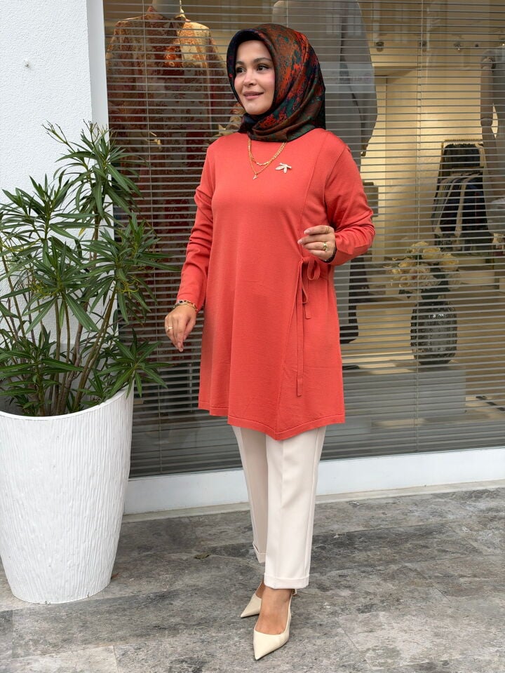 TIĞ TRİKO BAĞLAMA DETAYLI RAYON TUNİK SOMON