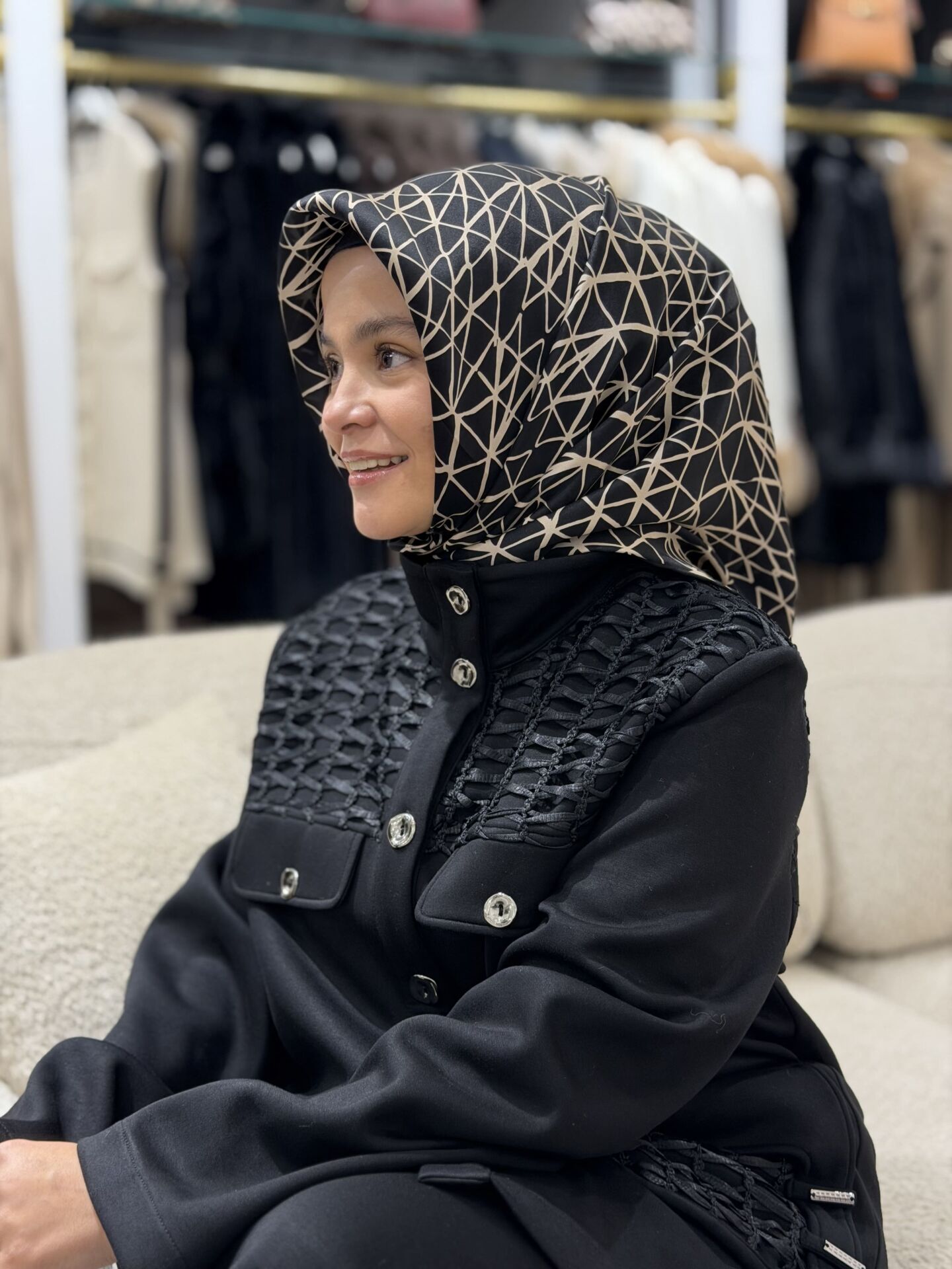 LA BOUTİQUE SURA İPEK EŞARP