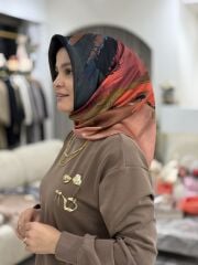 AKER SURA İPEK EŞARP