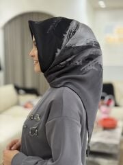 AKER SURA İPEK EŞARP