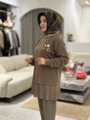 TIĞ TRİKO PLİSE DETAYLI AKSESUARLI TUNİK KAHVE