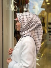 AKER SURA İPEK EŞARP