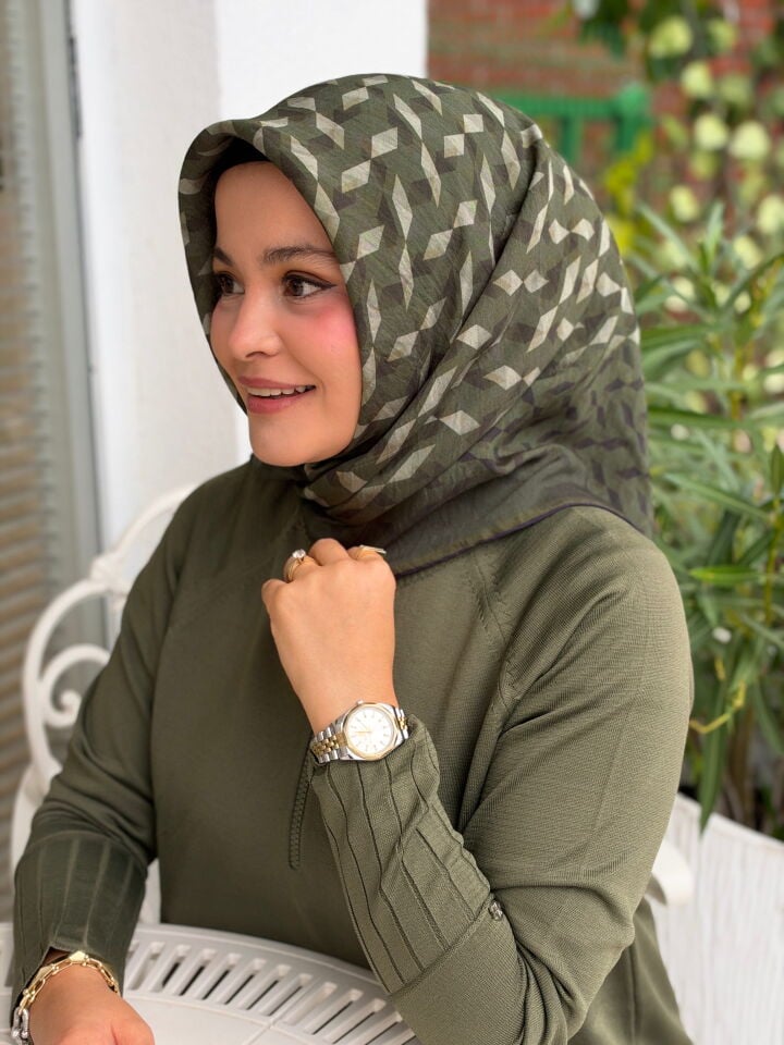 YAZ/GÜZ SERİSİ EŞARP