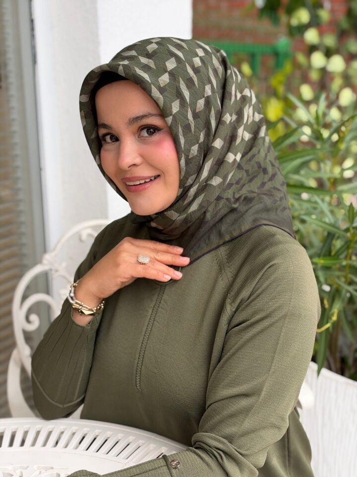YAZ/GÜZ SERİSİ EŞARP