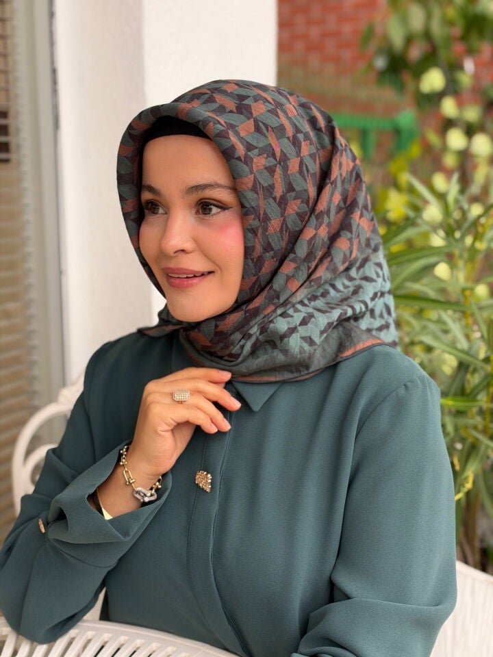 YAZ/GÜZ SERİSİ EŞARP