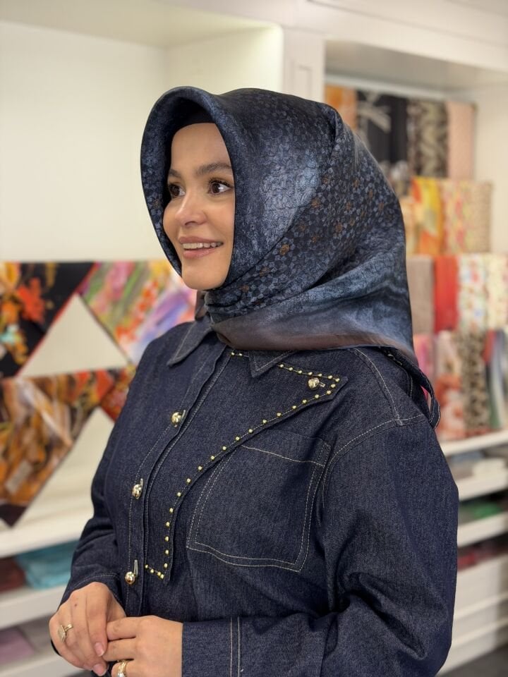 LA BOUTİQUE SURA İPEK EŞARP