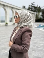 AKER SURA İPEK EŞARP