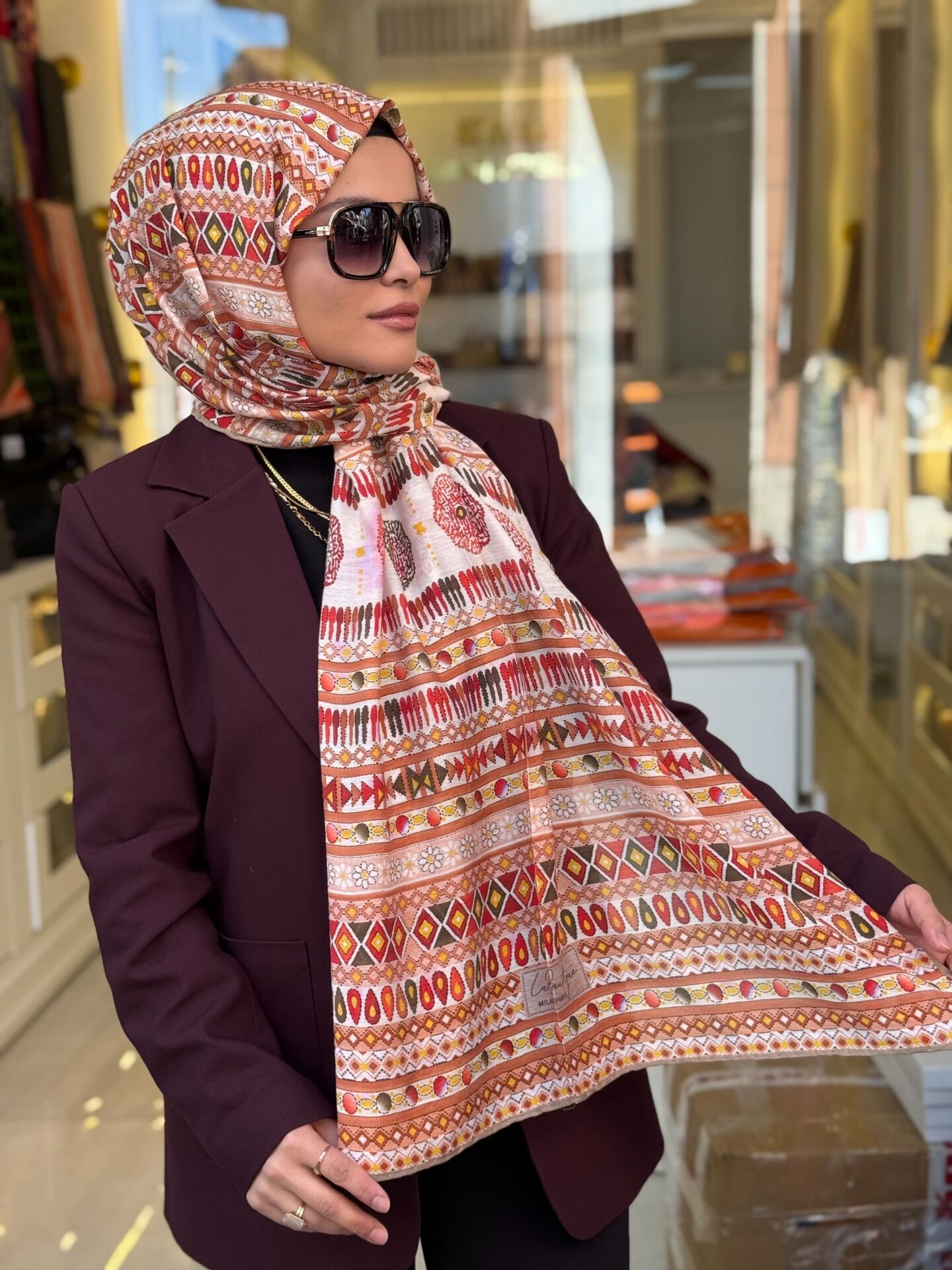 LA BOUTİQUE YAZ SERİNLİĞİ ŞAL 70X190