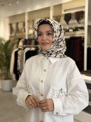 AKER SURA İPEK EŞARP