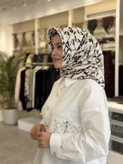 AKER SURA İPEK EŞARP