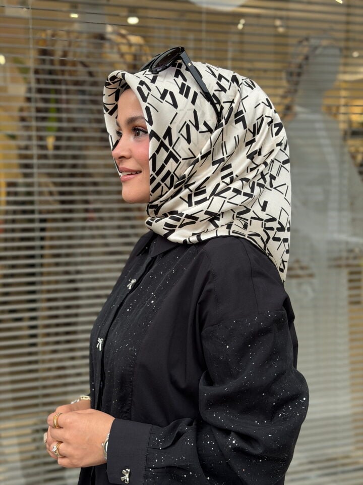 AKER SURA İPEK EŞARP