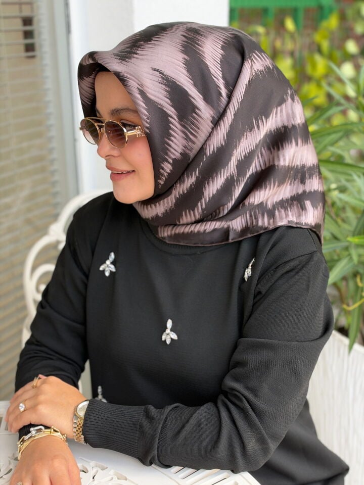 AKER SURA İPEK EŞARP