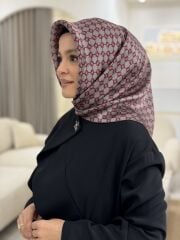 AKER SURA İPEK EŞARP