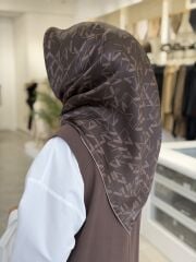 AKER SURA İPEK EŞARP