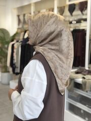 AKER SURA İPEK EŞARP