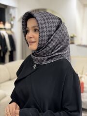 AKER SURA İPEK EŞARP