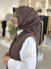 AKER SURA İPEK EŞARP