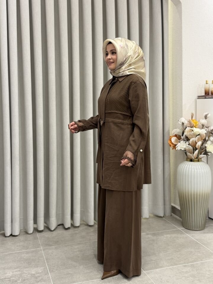 ARMİNE FİLE DETALI TENCEL PANTOLONLU TAKIM KAHVERENGİ