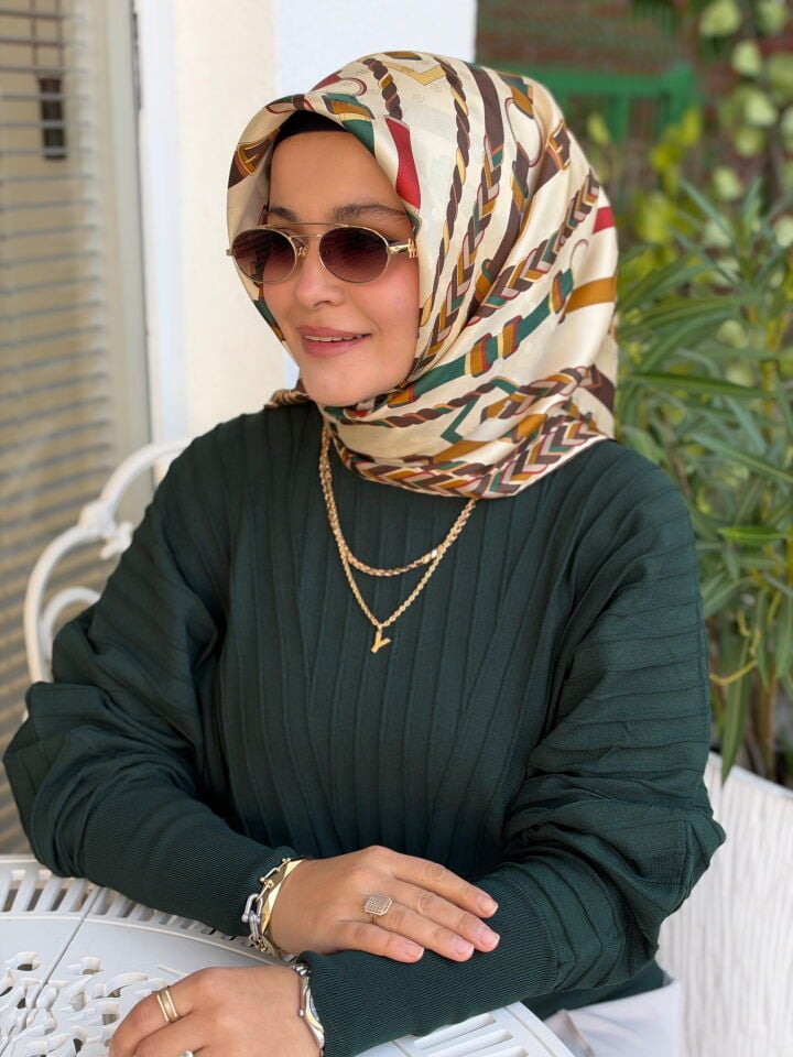ARMİNE JAKAR SURA İPEK EŞARP