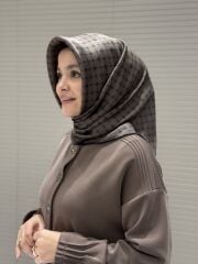 AKER SURA İPEK EŞARP