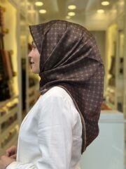 AKER SURA İPEK EŞARP