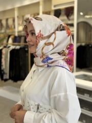 YAZ/GÜZ SERİSİ EŞARP