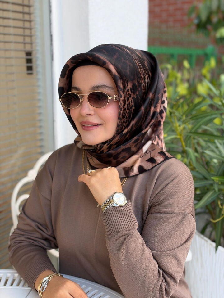 LA BOUTİQUE SURA İPEK EŞARP
