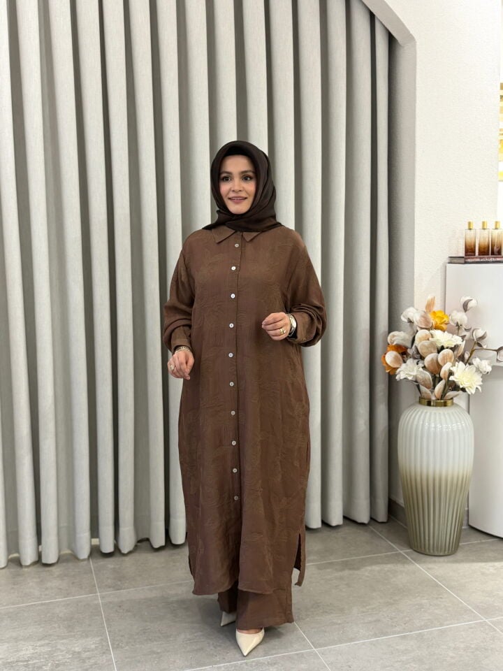 KADO DESENLİ PAMUK TENCEL PANTALONLU TAKIM KAHVE BÜYÜK BEDEN