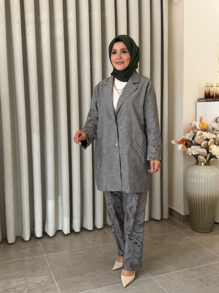 TIĞ TRİKO DESENLİ DENİM PANTOLONLU CEKETLİ TAKIM YEŞİL