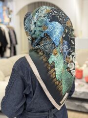 LA BOUTİQUE SURA İPEK EŞARP