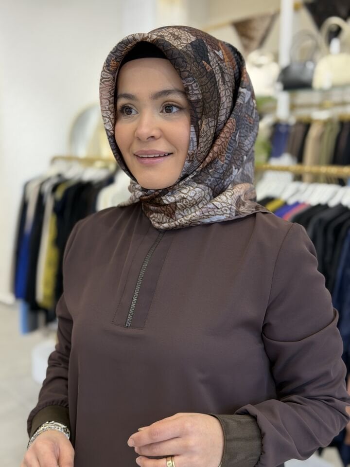 AKER SURA İPEK EŞARP