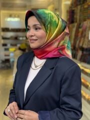 LA BOUTİQUE SURA İPEK EŞARP