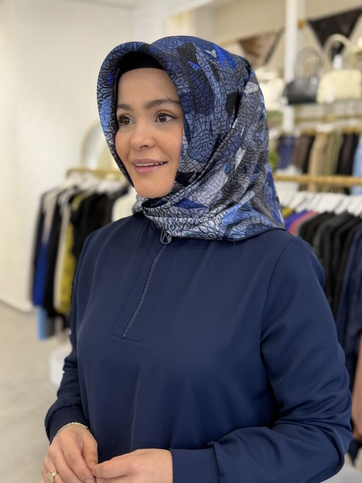 AKER SURA İPEK EŞARP