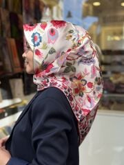 LA BOUTİQUE SURA İPEK EŞARP
