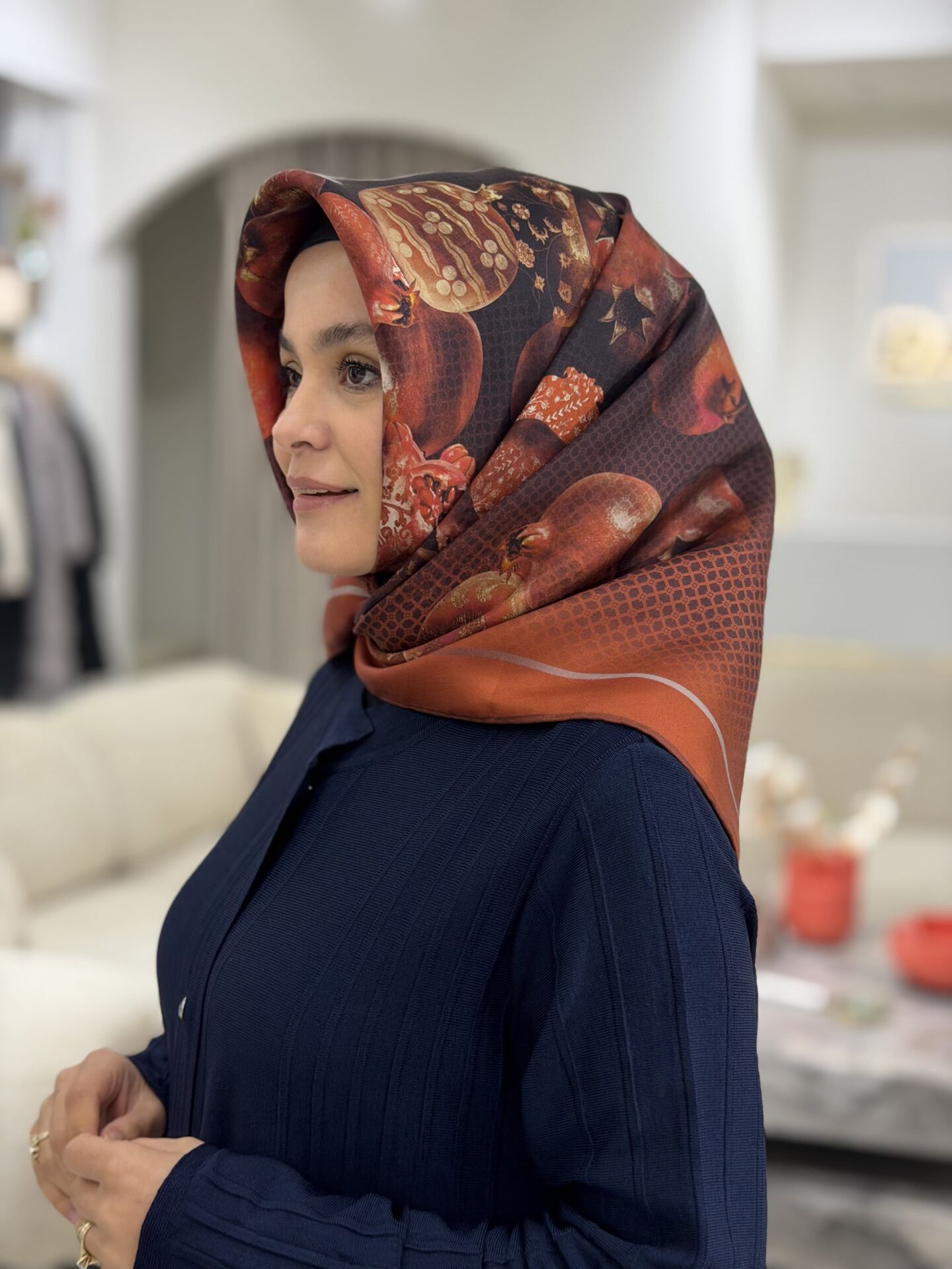 LA BOUTİQUE SURA İPEK EŞARP