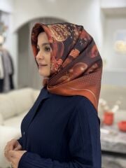 LA BOUTİQUE SURA İPEK EŞARP