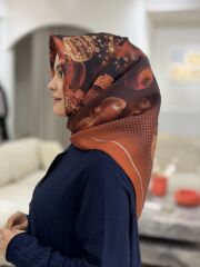 LA BOUTİQUE SURA İPEK EŞARP