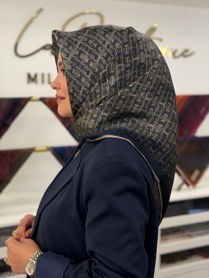 LA BOUTİQUE SURA İPEK EŞARP