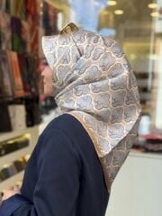 LA BOUTİQUE SURA İPEK EŞARP