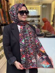 LA BOUTİQUE YAZ SERİNLİĞİ ŞAL 70X190