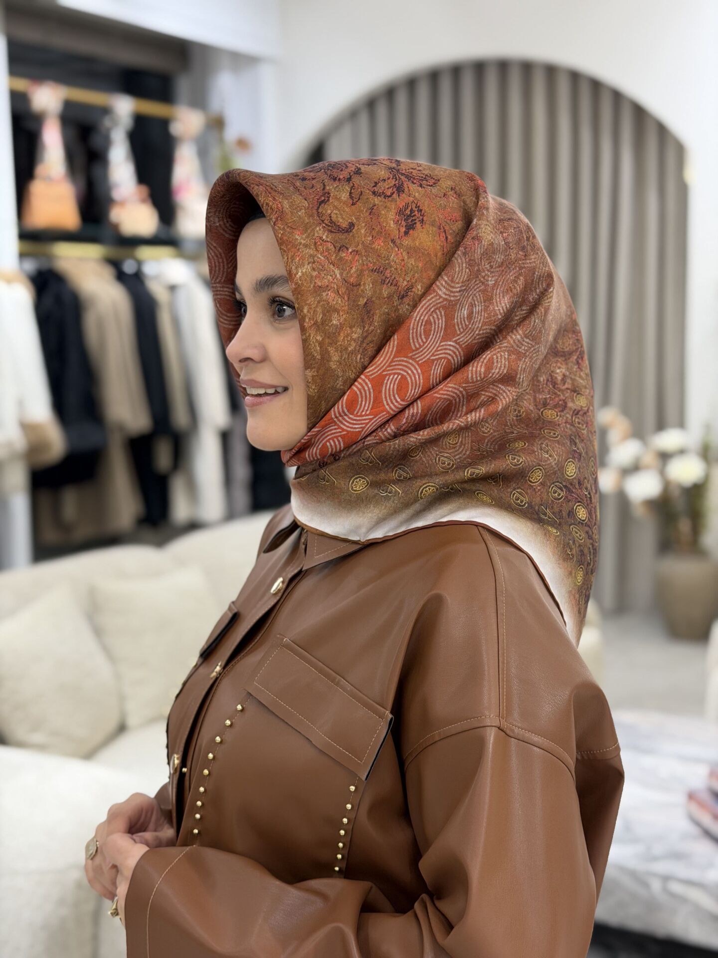 LA BOUTİQUE SURA İPEK EŞARP