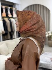 LA BOUTİQUE SURA İPEK EŞARP